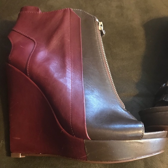 Derek Lam Wedges...Few Scratches...NEVER WORN!!! - Picture 4 of 6